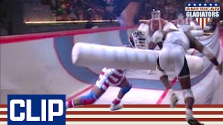 Contender Wesley “Two Scoops” Berry Speeds Through The Gauntlet  American Gladiators [upl. by Geis]