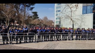 LIVE Sot protesta tjetër e opozitës para Parlamentit [upl. by Clarise]