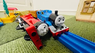 プラレールトーマスの物語7話 ジェームスのだっせんというお話 ThomasampFriends [upl. by Anelrahc]