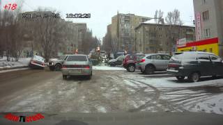 Лучшая подборка ДТП 31 декабря 2013 №170 HD18  Car crash compilation [upl. by Refotsirc]