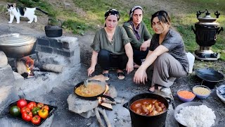 We cooked apple chicken and rice on charcoal [upl. by Enelrats]