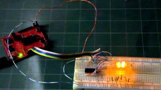 MSP430 Launchpad 74HC595 demo knight rider effect [upl. by Eudoca]