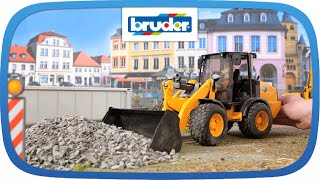 Cat® Gelenkradlader  02485  BRUDER Spielwaren [upl. by Heber]