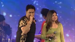 Mera Dil Bhi Kitna Pagal  Kumar Sanu amp Alka Yagnik Live in Concert Dubai [upl. by Snebur]