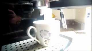 Problema com Cafeteira Expresso Fun Kitchen SN3005 15 Bar [upl. by Anny]