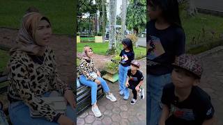 Pura pura gak lihat keripikkentangmasboy shorts youtubeshorts trending comedy humor [upl. by Anielram]