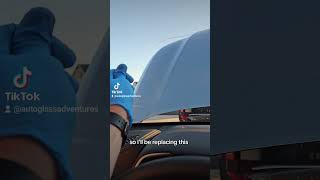 2024 Toyota Highlander windshield replacement with 1588 miles new toyota car suv broken glass [upl. by Newbill]