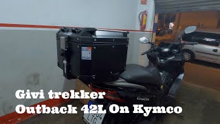 GIVI TREKKER OUTBACK TOP BOX 42LBLACK LINE MONOKEY ON MY KYMCO GRAND DINK 3002021🇪🇸 [upl. by Berky]