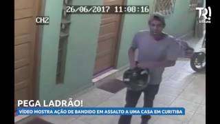 Vídeo mostra ação de bandido em assalto a uma casa em Curitiba [upl. by Carmine765]