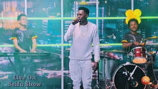 Seifu on EBS  Teddy Yo  Almetam  ቴዲ ዮ  አልመጣም Live Performance  Ethiopian Music [upl. by Cornell]