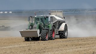 Fendt 724 amp Bunning Lowlander Spreading Chalk [upl. by Rann]