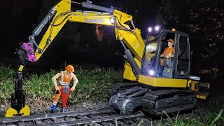 Nightshift Railway tie remplacement RC RailRoad Excavator Case CX85RR Scania MAN truck [upl. by Danete]