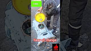 gearbox oil change🔥🛠️😱truck gearbox oil change mechanic shortsfeed shorts [upl. by Yht]