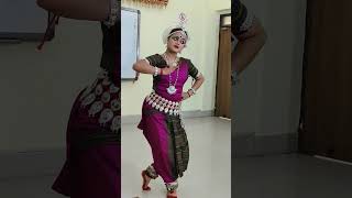 Odissi classical dance 👌 odissi dance steps odissi dance performance [upl. by Matthaeus]