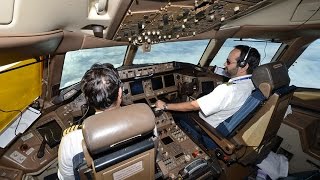 PIA Pakistan International Airlines London to Karachi from B777 flight deck [upl. by Adah]