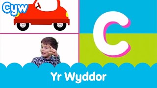 Cân Yr Wyddor 🍎  The Welsh Alphabet Song [upl. by Ahsinrad]