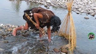 Primitive New Huts Best Fish Trap Primitive Survival  Trapped Fish [upl. by Asyram]