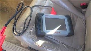 Autel MaxiDas DS708 Part 2 On Car Demo [upl. by Enyal]