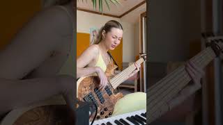 «Samurai» Djavan Stevie Wonder Ana Pshokina bass cover bassplayer brazilianmusic djavan [upl. by Sidonnie]