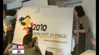 Joëlle Milquet en campagne pour 2010 pour une Belgique unie [upl. by Melmon]