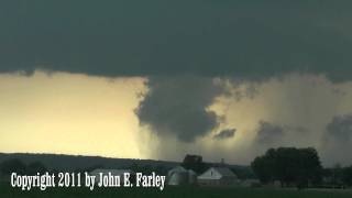 Hannibal MO Violent Windstorm 100 mph microburst 692011 [upl. by Shaffer]