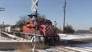 DMampE Mixed Freight in Ottumwa IA 121710 [upl. by Lillie]