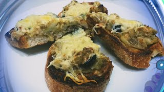 Tostada de Berenjena con queso Pecorino Romano [upl. by Atteuqahs]