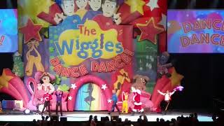 The Wiggles DANCE DANCE 2016 Christmas Joy all over the World [upl. by Attenor524]