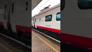 Frecciabianca ETR 460030 in partenza da Pavia 11092024 [upl. by Ecirtemed]