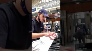 La foule de Edith piaf piano Gare de Lyon￼￼ piano [upl. by Viveca743]