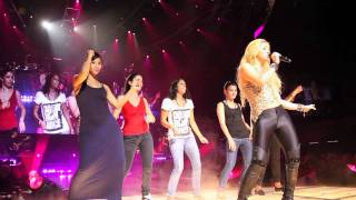 Shakira Tour Blog 28 Geneve  Je Laime à Mourir [upl. by Evod383]