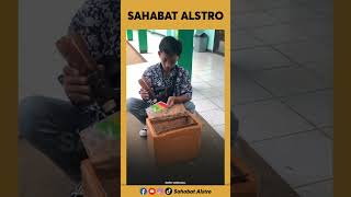 SALUT SAMA PARA PELAJAR INI Bantu Beli Jualan Adik Kelas Mereka Yang Berjualan Bantu Ibunya [upl. by Allisurd640]