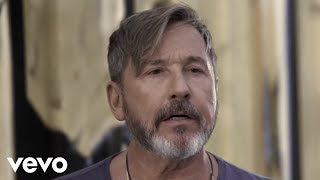 Ricardo Montaner  Un Hombre Normal Official Video [upl. by Urbannai]