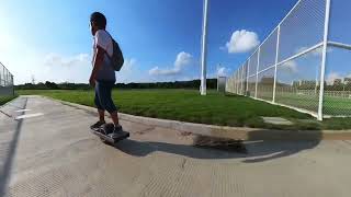 Gosmilo at the football parkgosmilo vesc onewheel electricskateboard skateboarding [upl. by Senilec]