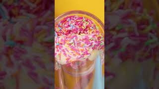 3 recettes de milkshake faciles [upl. by Nosnibor]