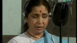 Asha Bhosle  Marathi Live  jiwalaga kadhi re yeshil too [upl. by Fabi]