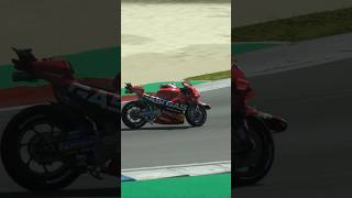 Pedro acosta kena hantam motor raul fernandez 🫣 motogp24 shorts short fypシ゚viral [upl. by Kata]