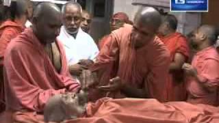 Jogi swami Aksharvas Day01flv [upl. by Halian]