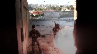 Syrie à Alep des rebelles à lassaut des snipers du régime [upl. by Kosel]