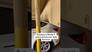 La conducción autónoma de tesla estampa su coche contra el muro del garaje teslatok humor [upl. by Dippold]