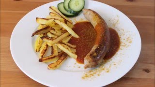 Selbstgemachte Currywurst mit fettarmen Ofenpommes [upl. by Veedis830]