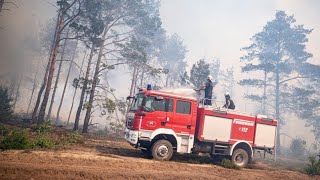 Waldbrand auf munitionsverseuchtem Gelände in Brandenburg bei Jüterbog [upl. by Lot605]