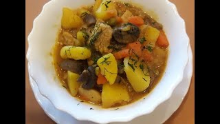 Вкуснейшее жаркое с грибами мясом картошкой  Кулинарный остров [upl. by Ferwerda]