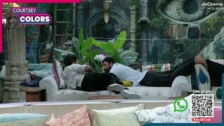 Bigg Boss 18 Live Feed Digvijay Ne Eisha Ko Nominate Na Karne Par Rajat Ka Phuta Gussa [upl. by Jarvis]