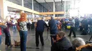 Гимн Евросоюза Аэропорт Донецка 30032014  Anthem of EU in Donetsk airport Ukraine [upl. by Strep]