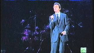 Luis Miguel presenta quotMis Boleros Favoritosquot 2002 [upl. by Silva]