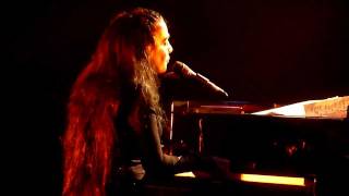 Diamanda Galas WGT 2011  quotYou Dont Know What Love Isquot [upl. by Artkele]