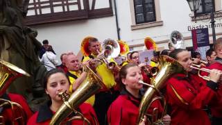 Fanfarenzug Neuhof und unsere Freunde de Zwiebels mit der kleinen Kneipe [upl. by Haraj898]