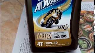 開箱 Shell Advance Ultra 4T 10W40 Motor Oil Jaso MA2 機油 20150711 宅爸詹姆士 [upl. by Buckels]