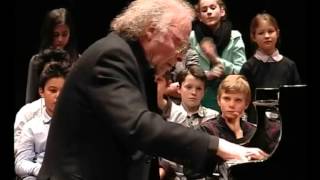 Erik Berchot  Concours Steinway 2013  Medley Michel Legrand [upl. by Annette]